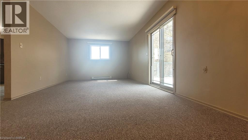 Photo 32 of 325 Fairview Drive, Brantford ON