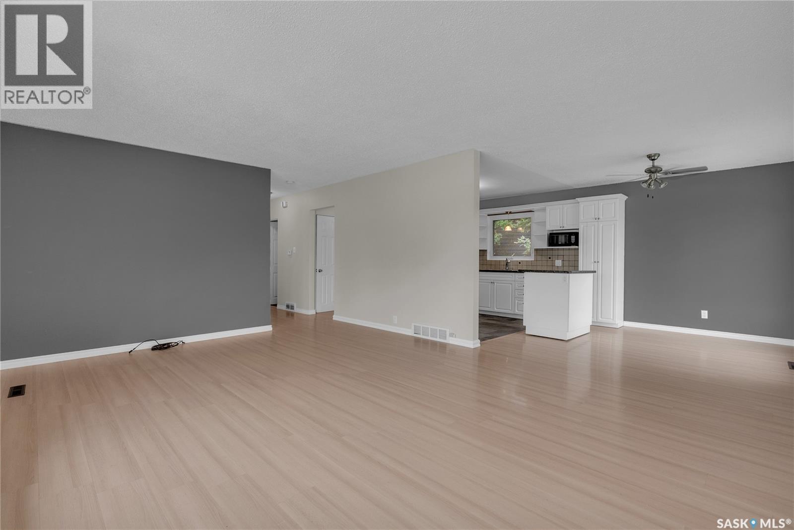 Photo 6 of 217 Boyd Street, Saskatoon SK