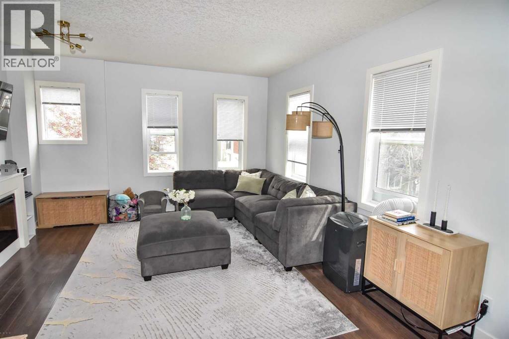Single Family House for Sale in  Silverado Common SW Silverado Calgary 