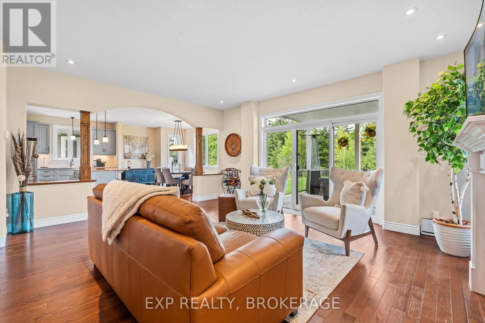 Photo 12 of 228 Mill Pond Place, Kingston ON