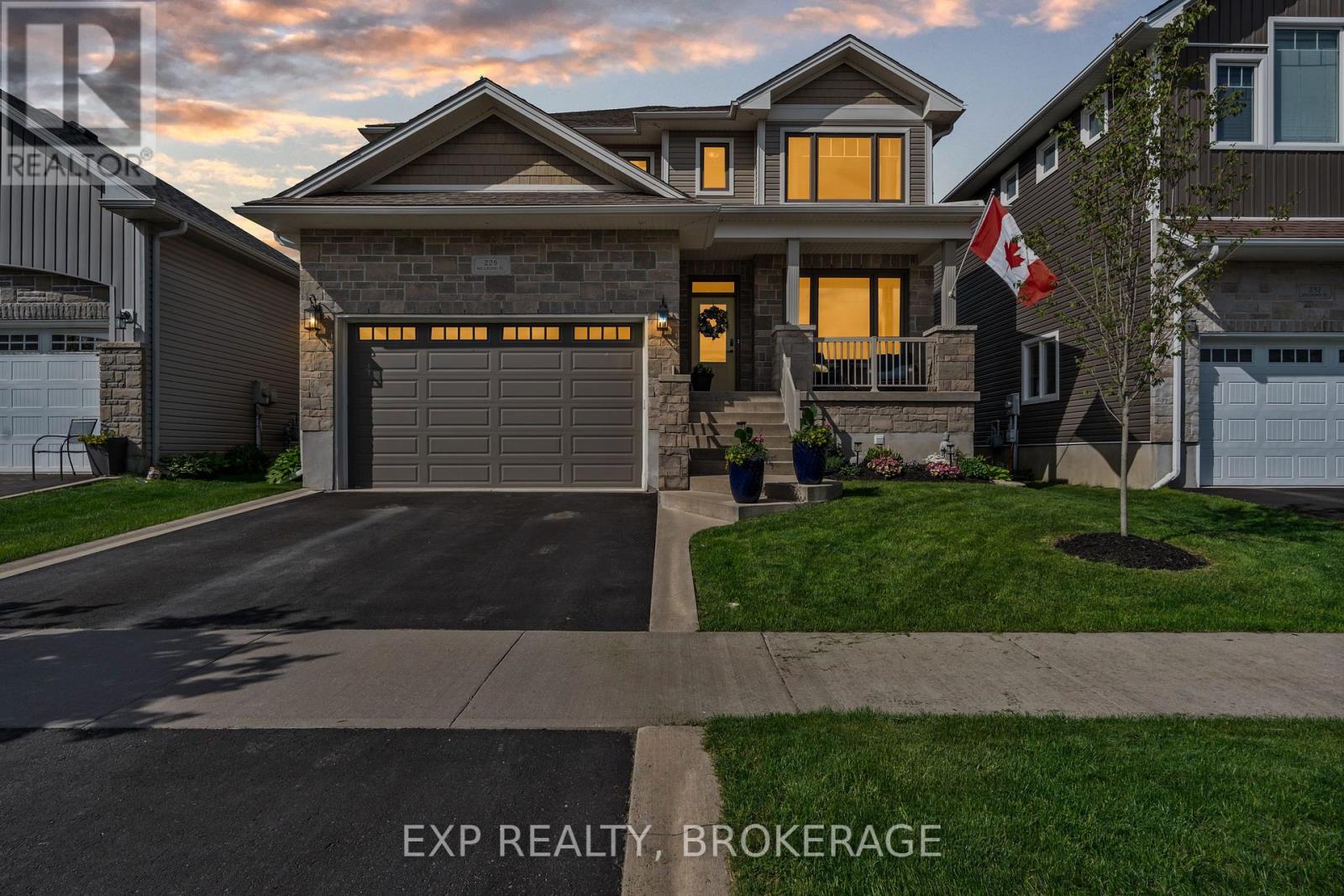 Photo 2 of 228 Mill Pond Place, Kingston ON