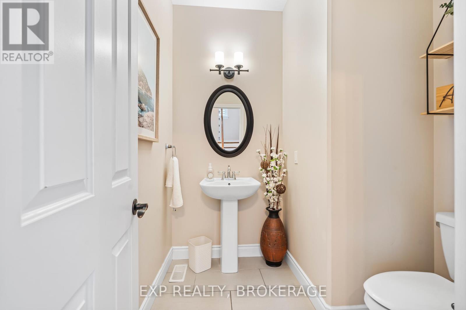 Photo 21 of 228 Mill Pond Place, Kingston ON