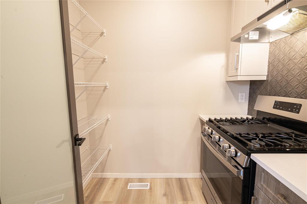 Photo 17 of 345 Ken Oblik Drive, Winnipeg MB
