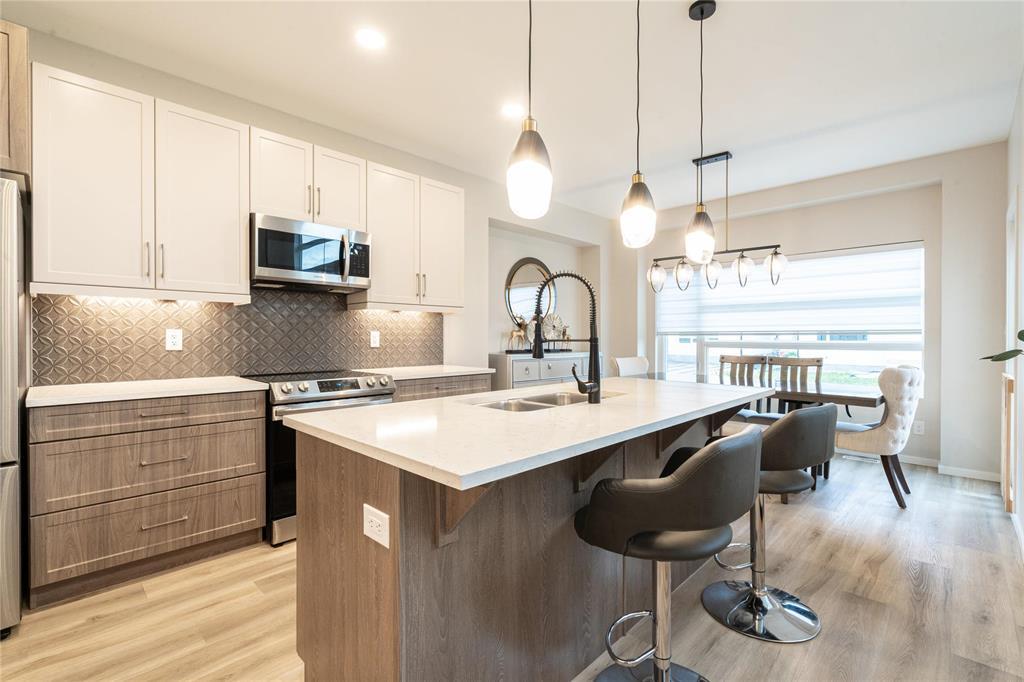 Photo 18 of 345 Ken Oblik Drive, Winnipeg MB