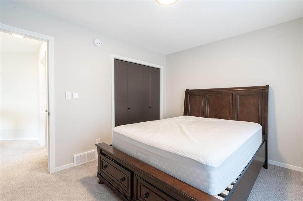 Photo 31 of 345 Ken Oblik Drive, Winnipeg MB