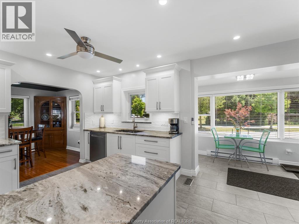 Photo 16 of 297 Fairview Boulevard, Windsor ON