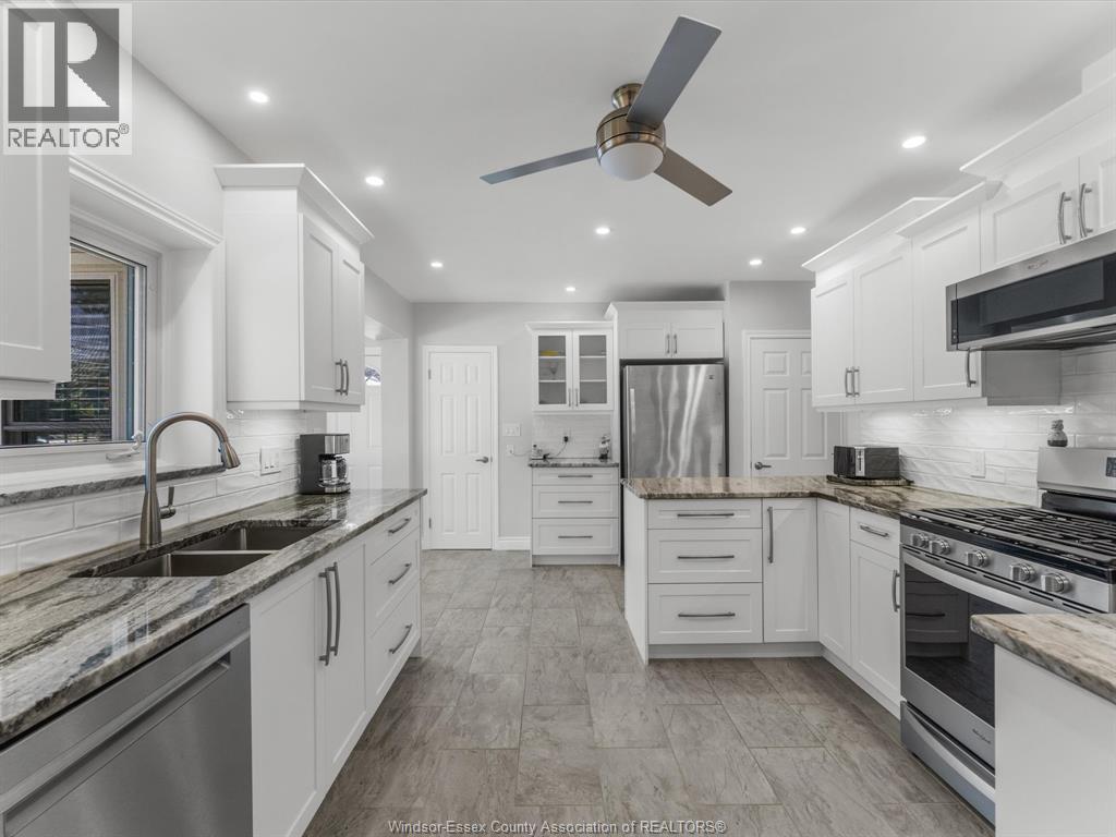 Photo 11 of 297 Fairview Boulevard, Windsor ON