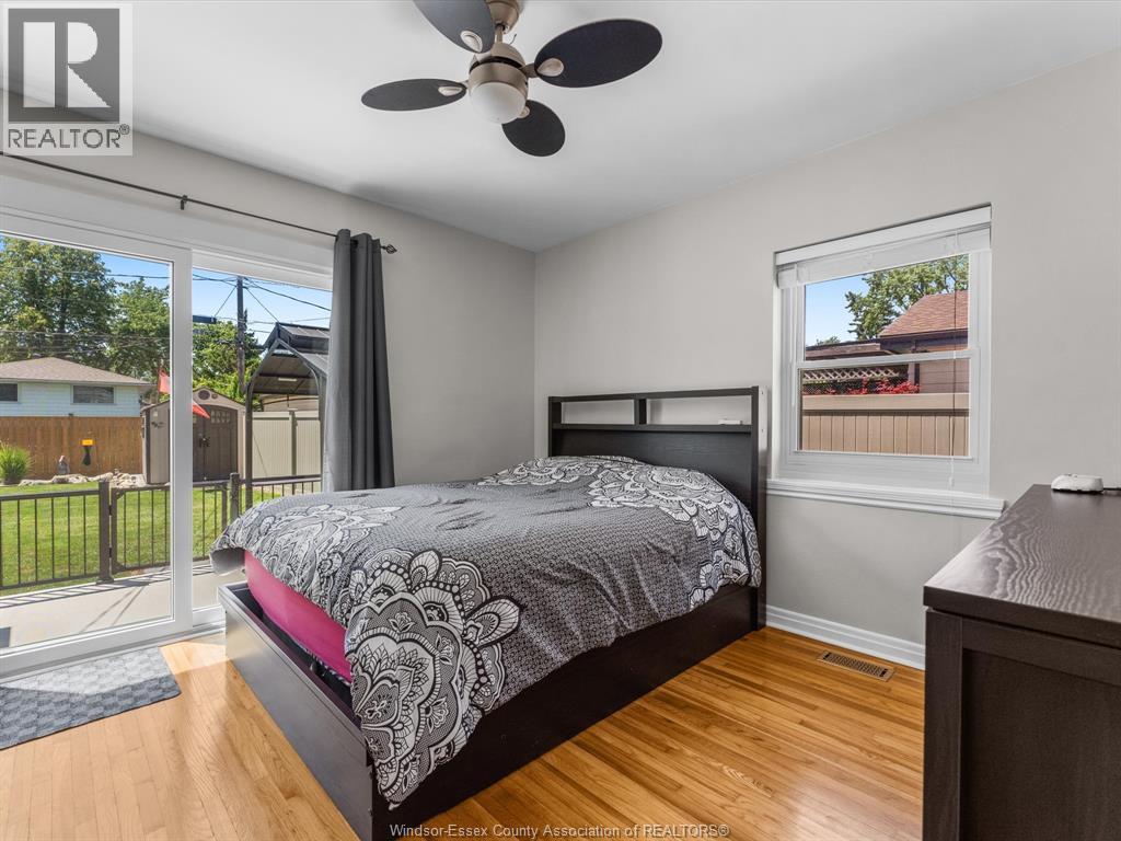 Photo 19 of 297 Fairview Boulevard, Windsor ON