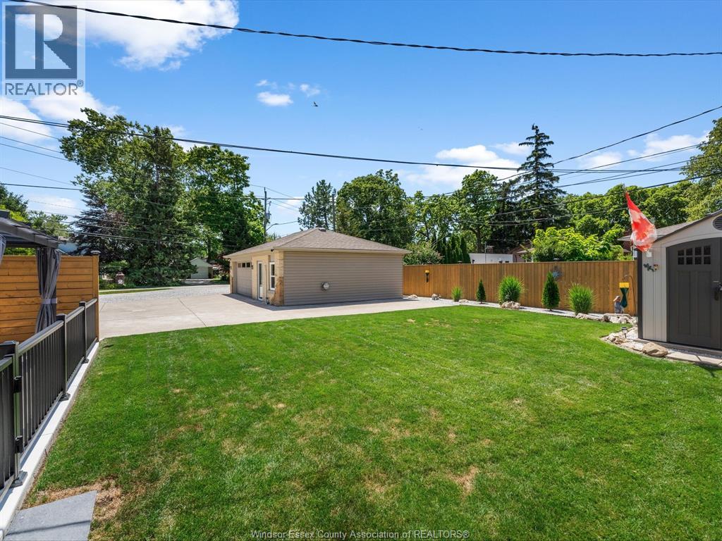 Photo 39 of 297 Fairview Boulevard, Windsor ON