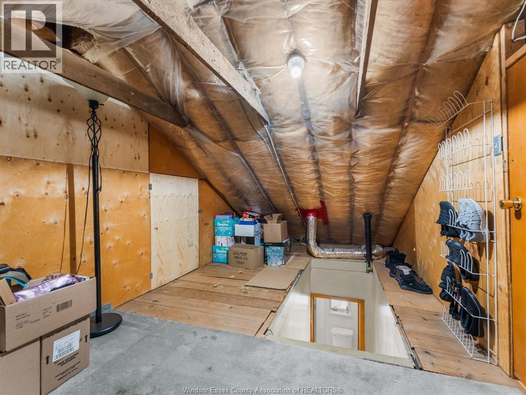 Photo 27 of 297 Fairview Boulevard, Windsor ON