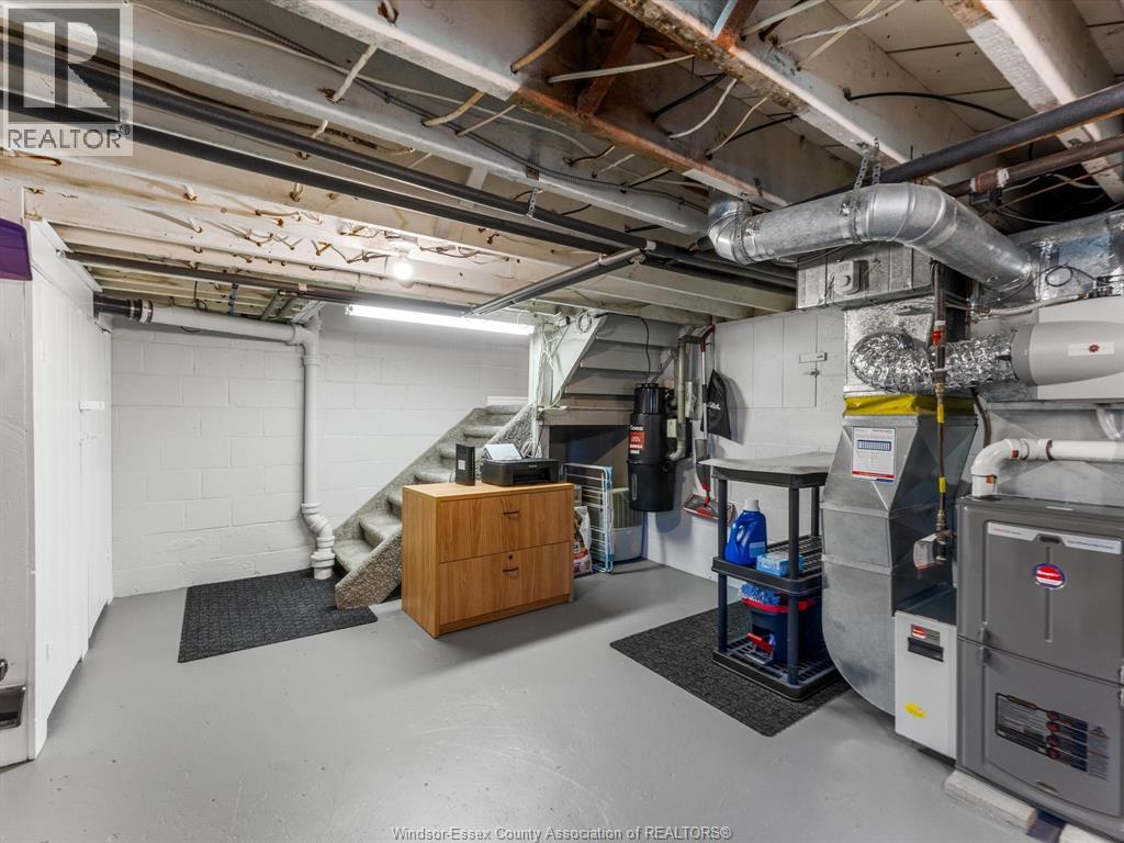 Photo 26 of 297 Fairview Boulevard, Windsor ON