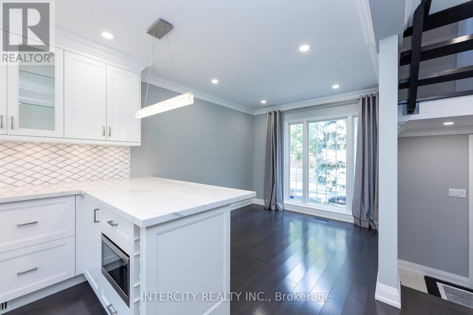 Photo 44 of 19 Marowyne Drive, Toronto ON