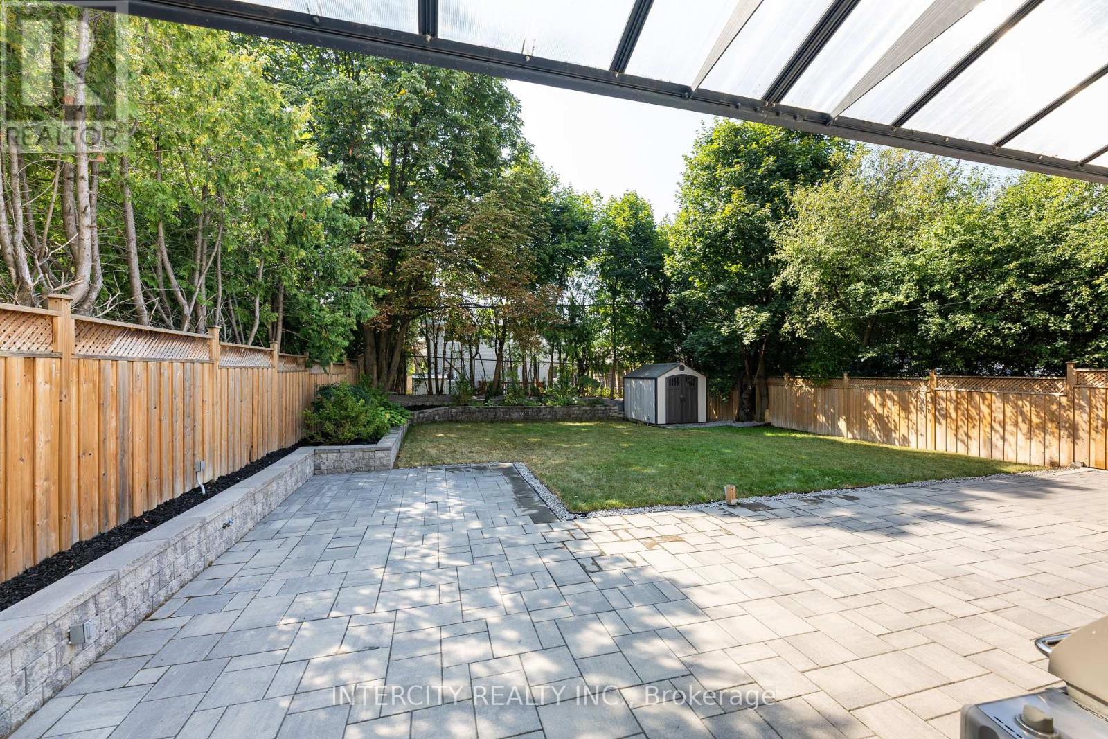 Photo 15 of 19 Marowyne Drive, Toronto ON
