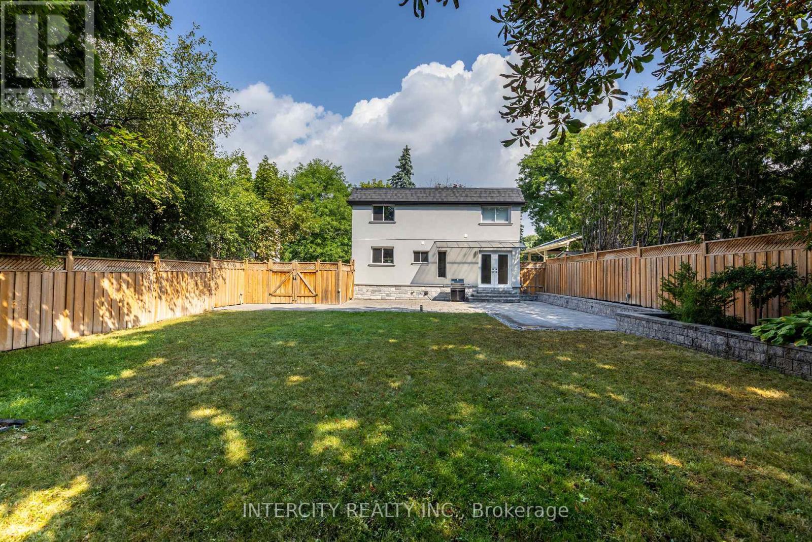 Photo 23 of 19 Marowyne Drive, Toronto ON