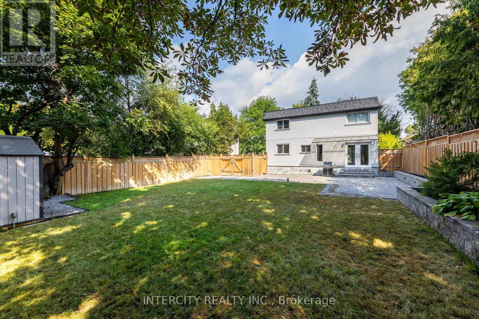 Photo 17 of 19 Marowyne Drive, Toronto ON