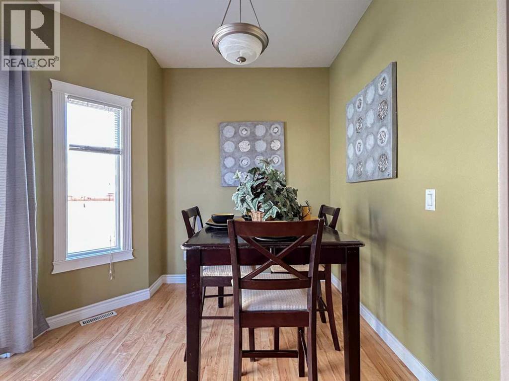 Photo 5 of 245 Pickles Crescent, Fort Mcmurray AB