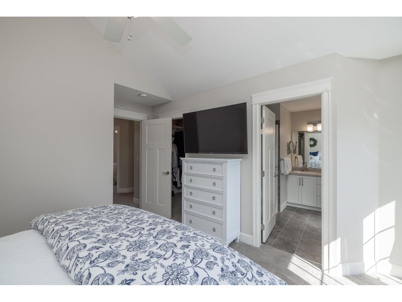 Photo 16 of 44675 Anglers Boulevard Garrison Crossing, Chilliwack BC