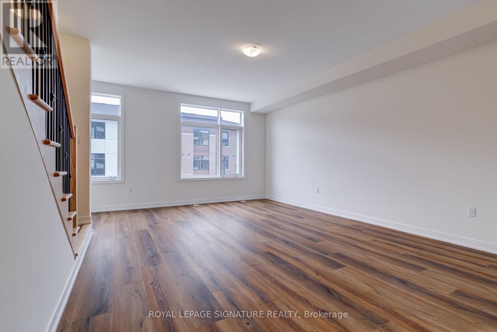Photo 13 of 504 1695 Dersan Street, Pickering ON