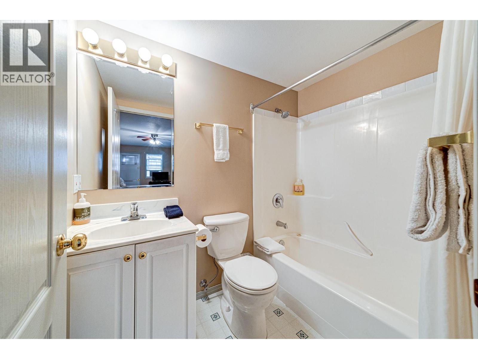 1300 RIVERSIDE Way Unit# 1334-1336, Fernie