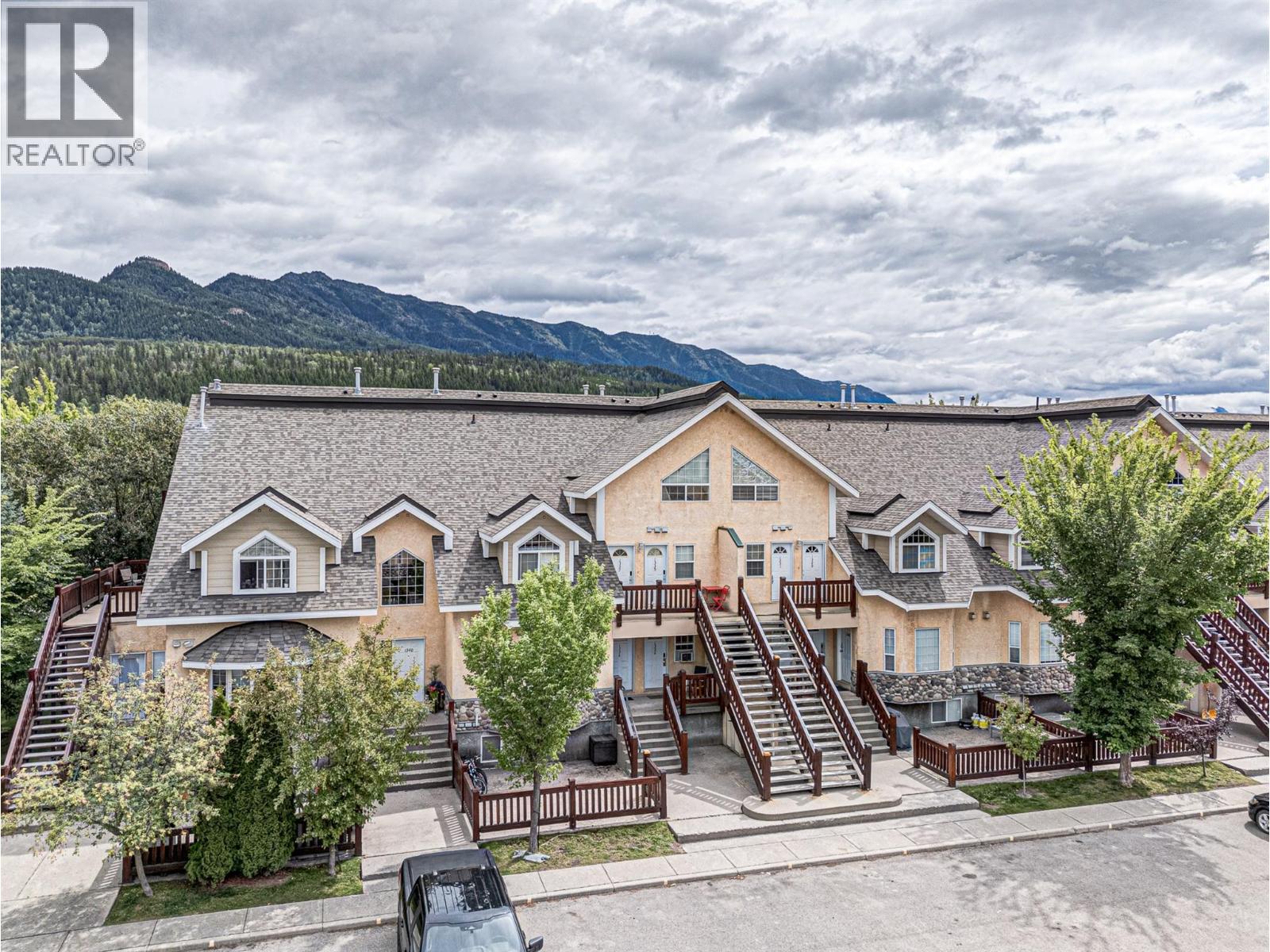 1300 RIVERSIDE Way Unit# 1334-1336, Fernie