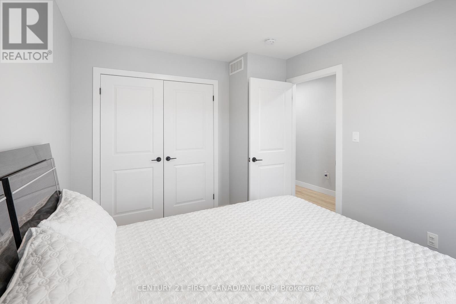 Photo 7 of 1150 Copeland Avenue, Windsor ON