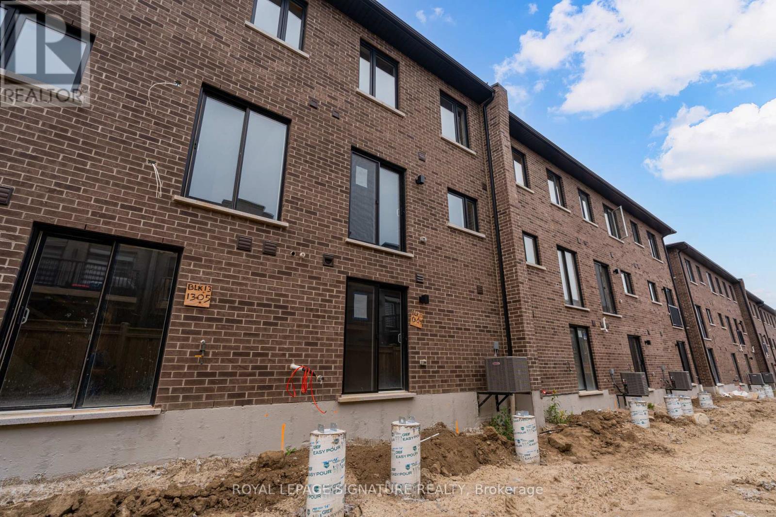 Photo 1 of 504 1695 Dersan Street, Pickering ON