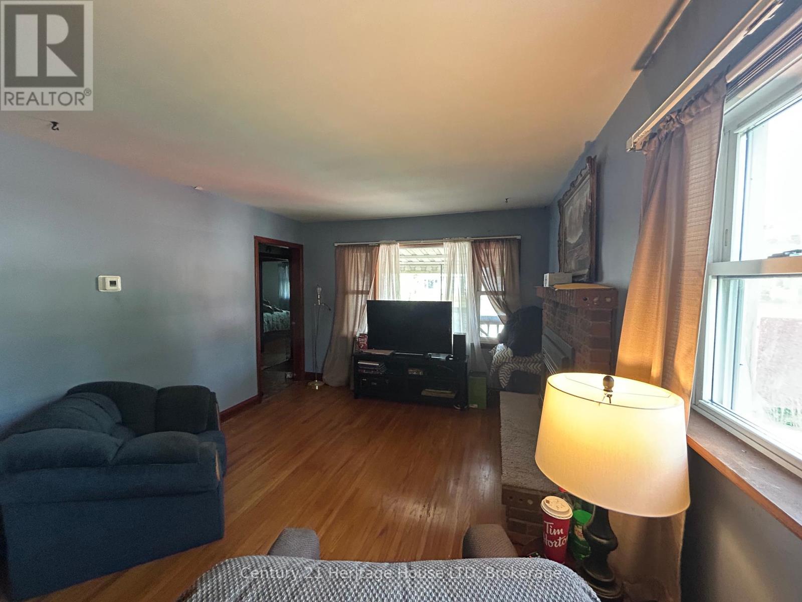 Photo 32 of 52 Catherine Street, Fort Erie ON