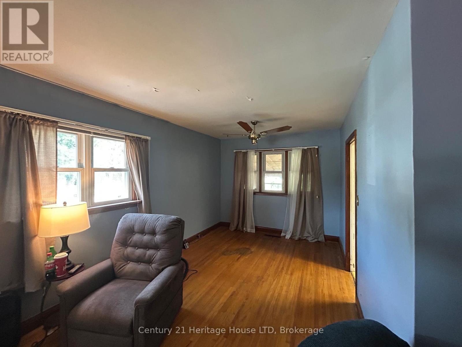Photo 17 of 52 Catherine Street, Fort Erie ON