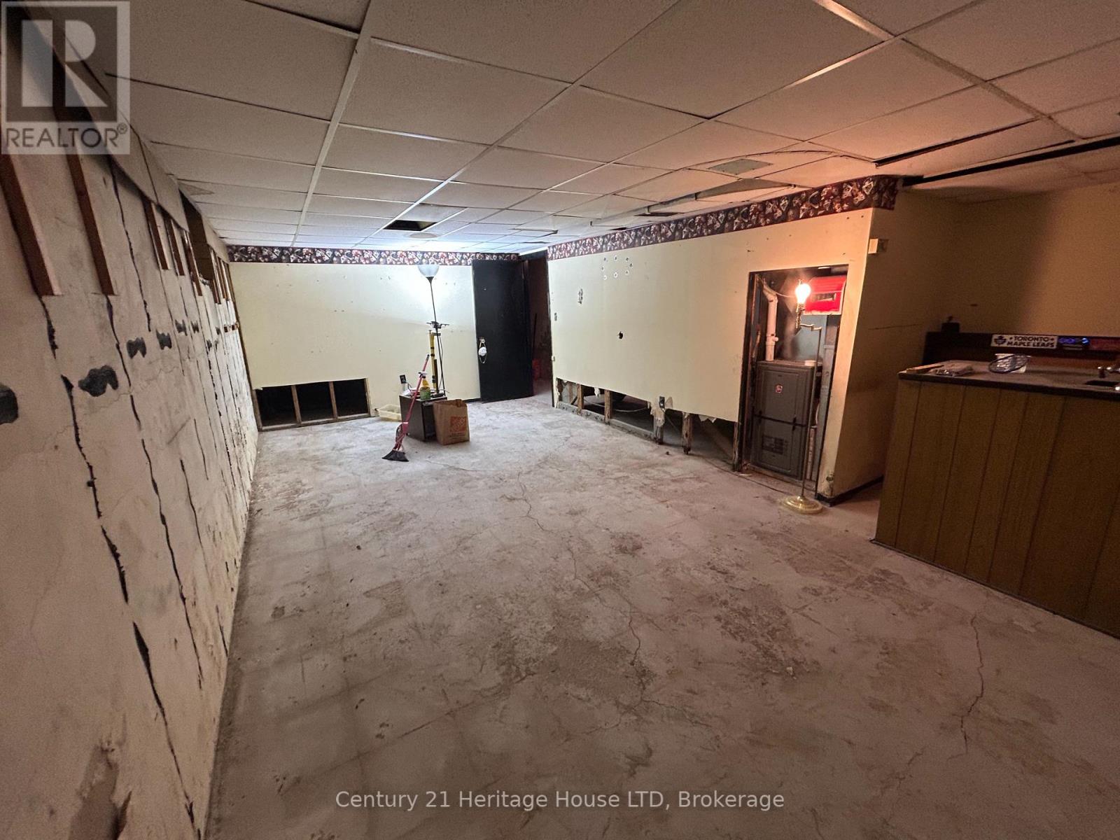 Photo 34 of 52 Catherine Street, Fort Erie ON