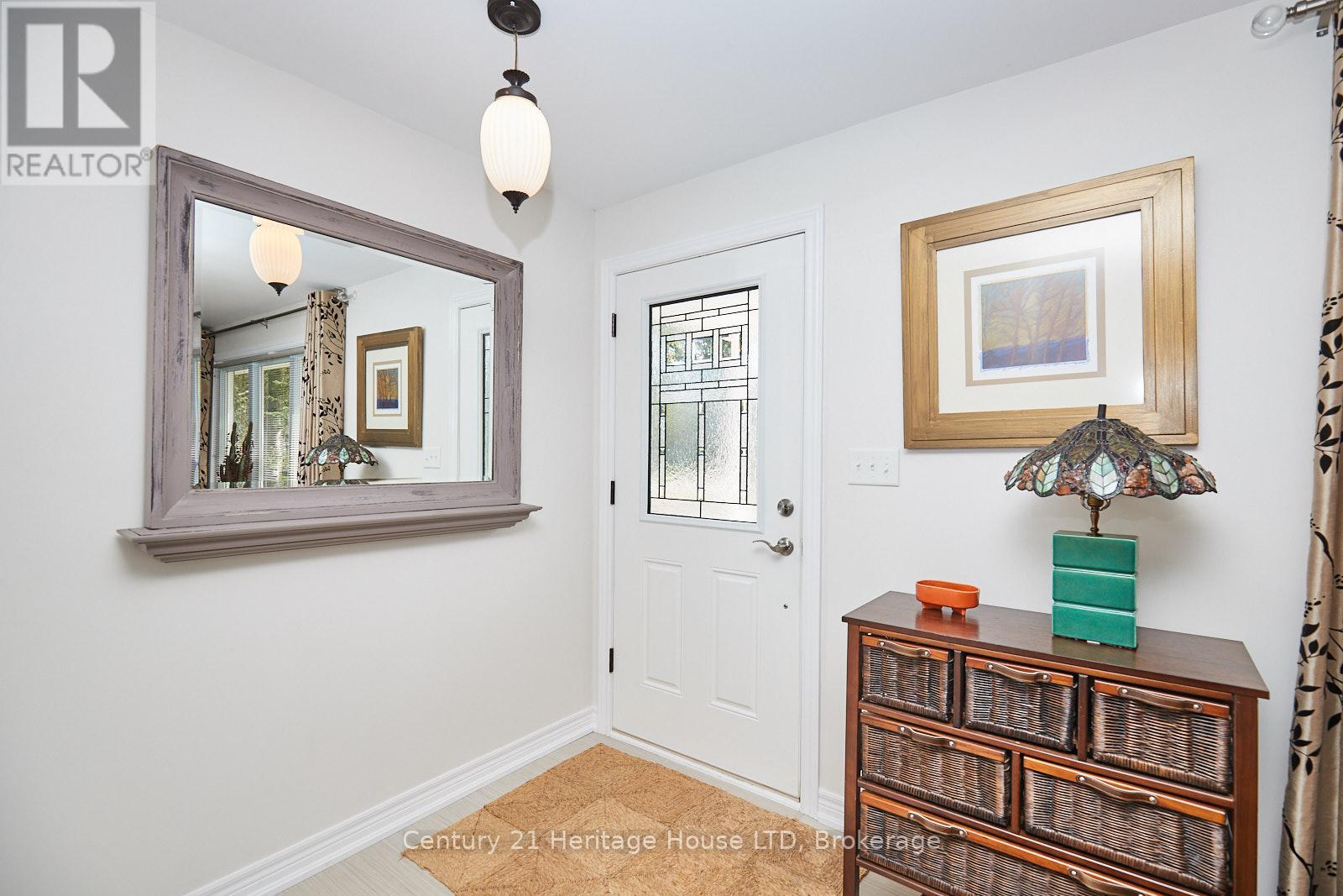 Photo 4 of 655 Ferndale Avenue, Fort Erie ON