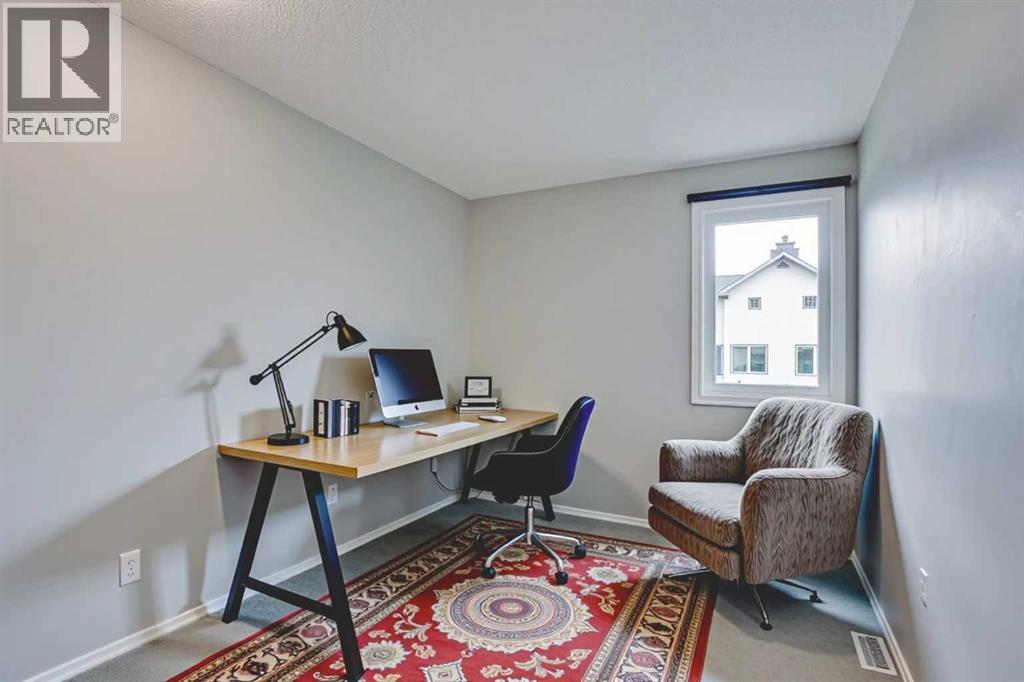 Single Family House for Sale in  Coachway Lane SW Coach Hill Calgary 