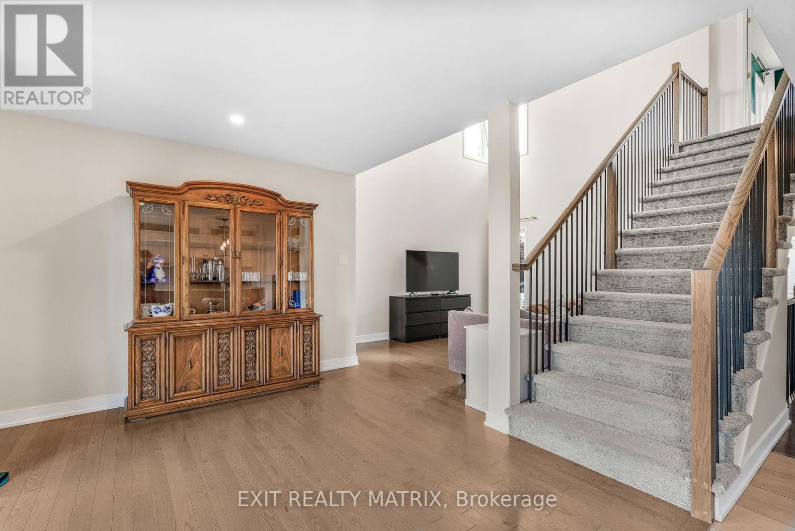 Photo 13 of 281 Moisson Street, Russell ON