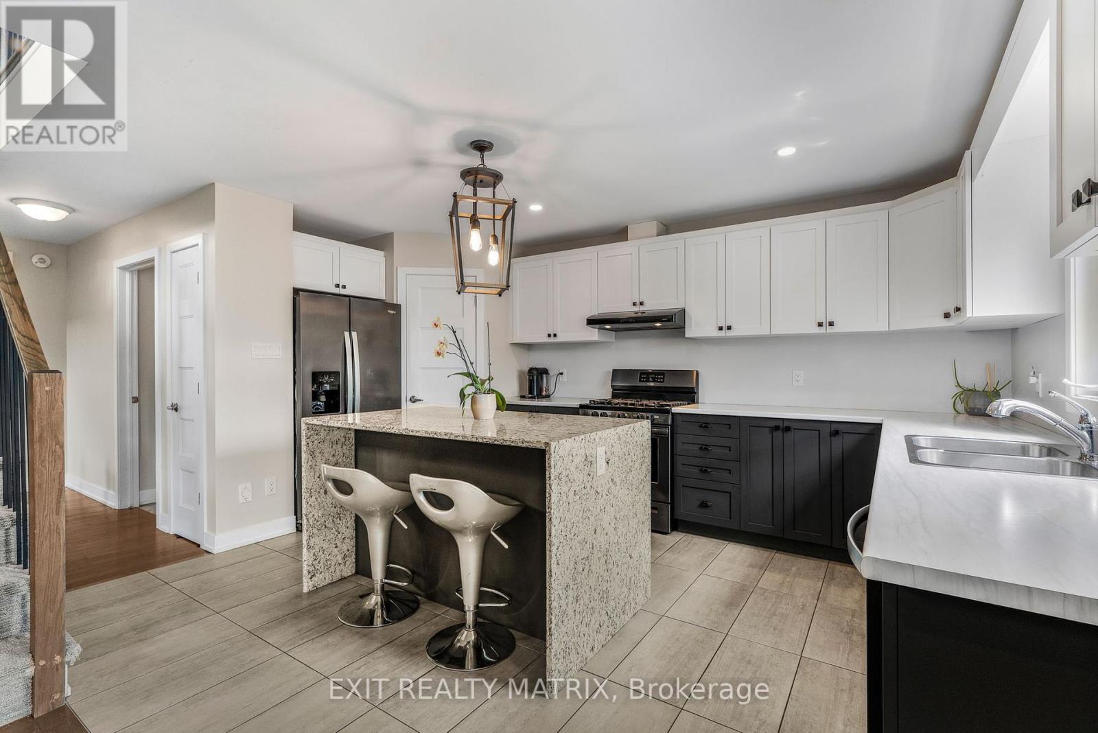 Photo 8 of 281 Moisson Street, Russell ON