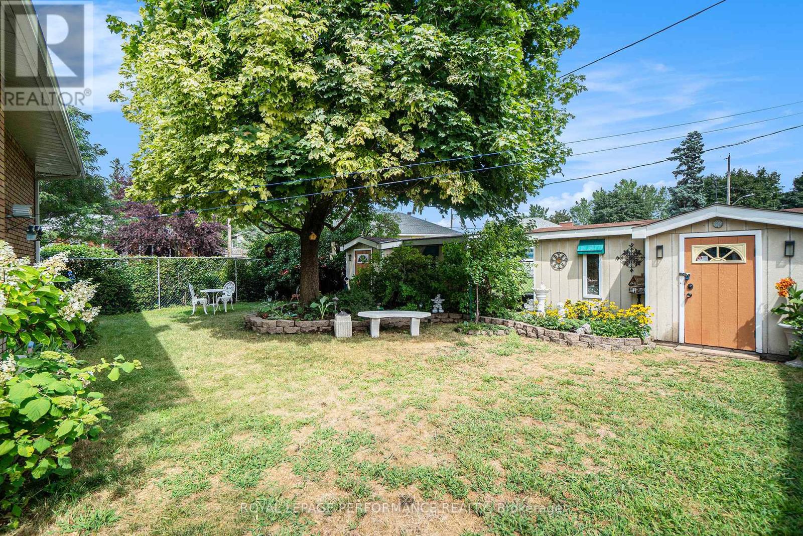 Photo 11 of 383 Maria Goretti Circle, Ottawa ON
