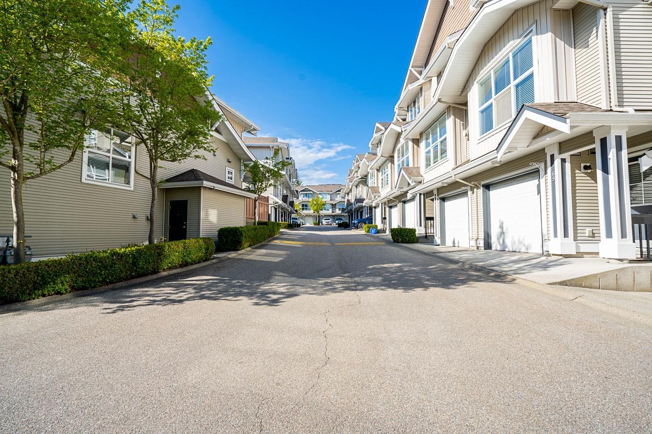 Photo 8 of 71 20460 66 Avenue, Langley BC