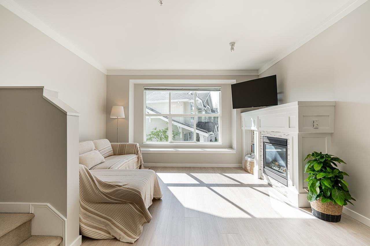 Photo 9 of 71 20460 66 Avenue, Langley BC