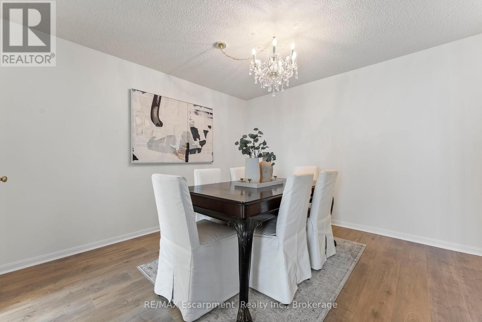 Photo 6 of 602 1230 Marlborough Court, Oakville ON