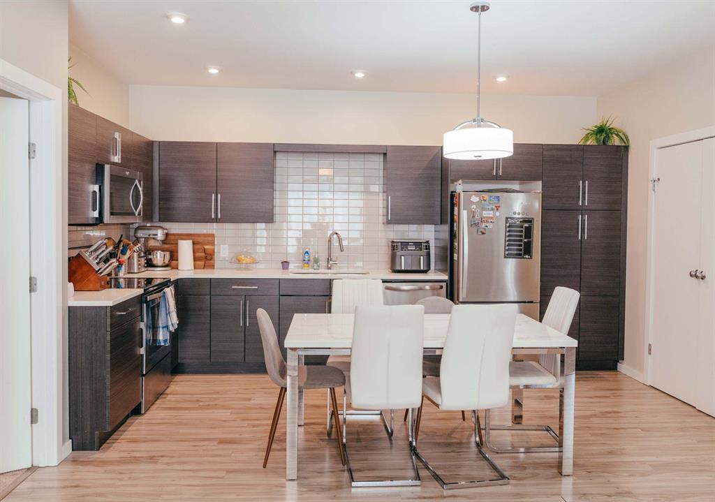 Photo 10 of 505 1355 Lee Boulevard, Winnipeg MB