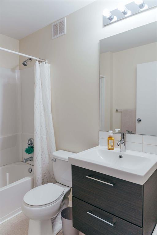 Photo 4 of 505 1355 Lee Boulevard, Winnipeg MB