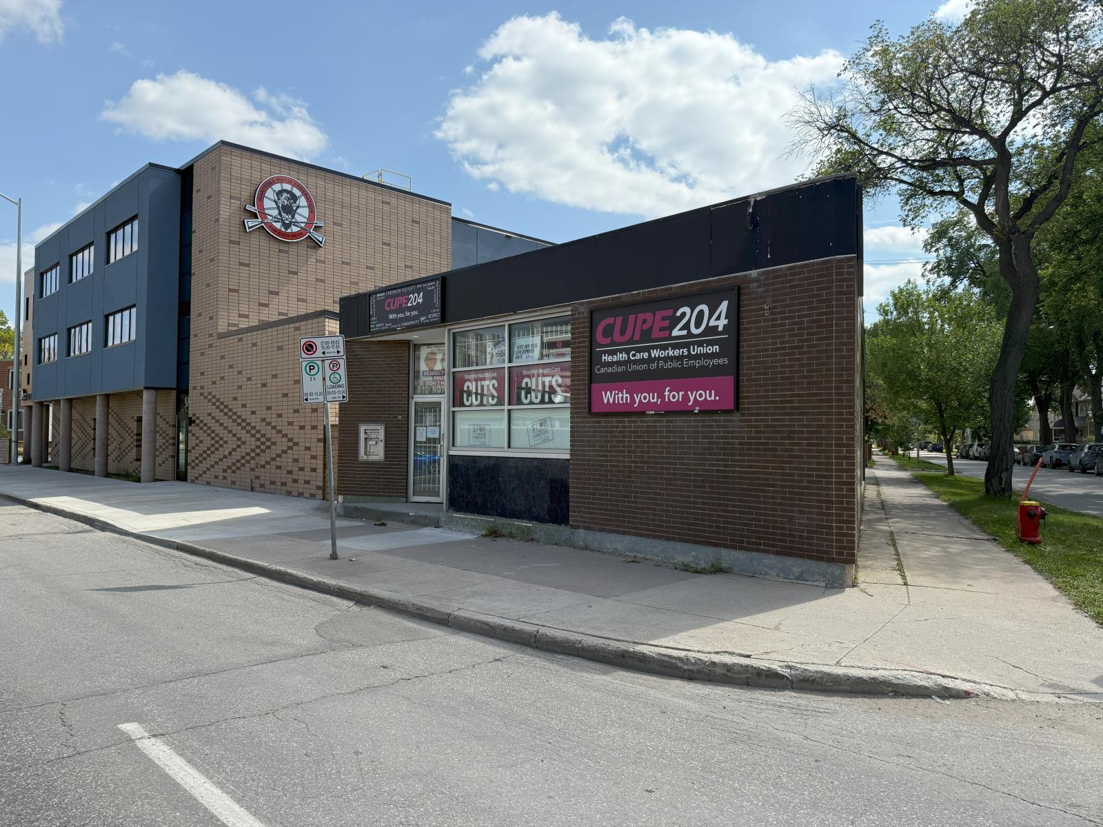 Photo 3 of 810 Notre Dame Ave, Winnipeg MB