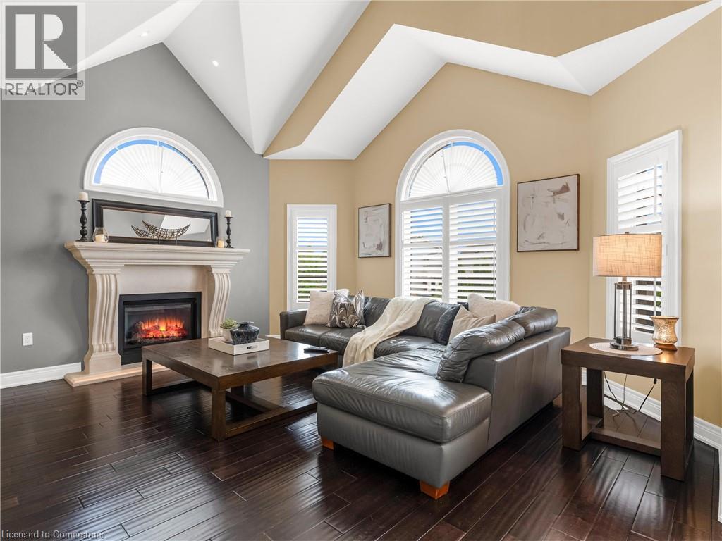 Photo 38 of 4957 Gilmore Street, Beamsville ON