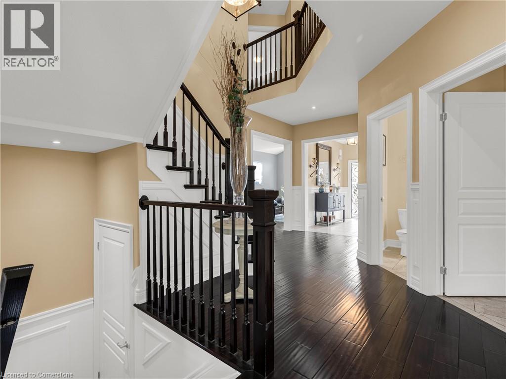 Photo 17 of 4957 Gilmore Street, Beamsville ON