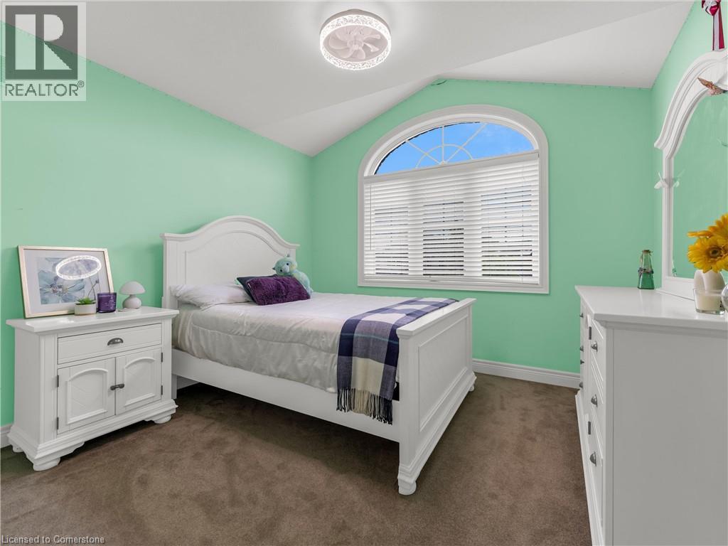 Photo 34 of 4957 Gilmore Street, Beamsville ON