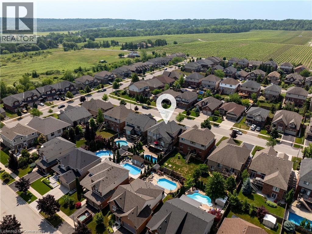Photo 14 of 4957 Gilmore Street, Beamsville ON