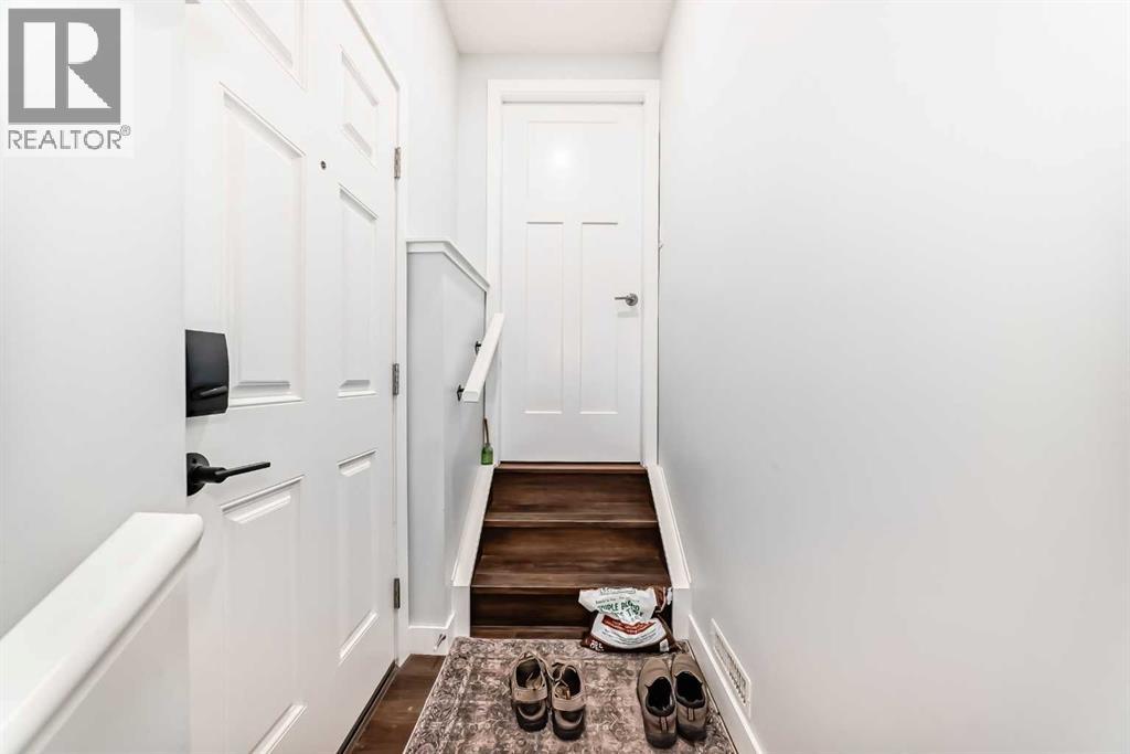 Photo 23 of 108 Magnolia Way Se, Calgary AB