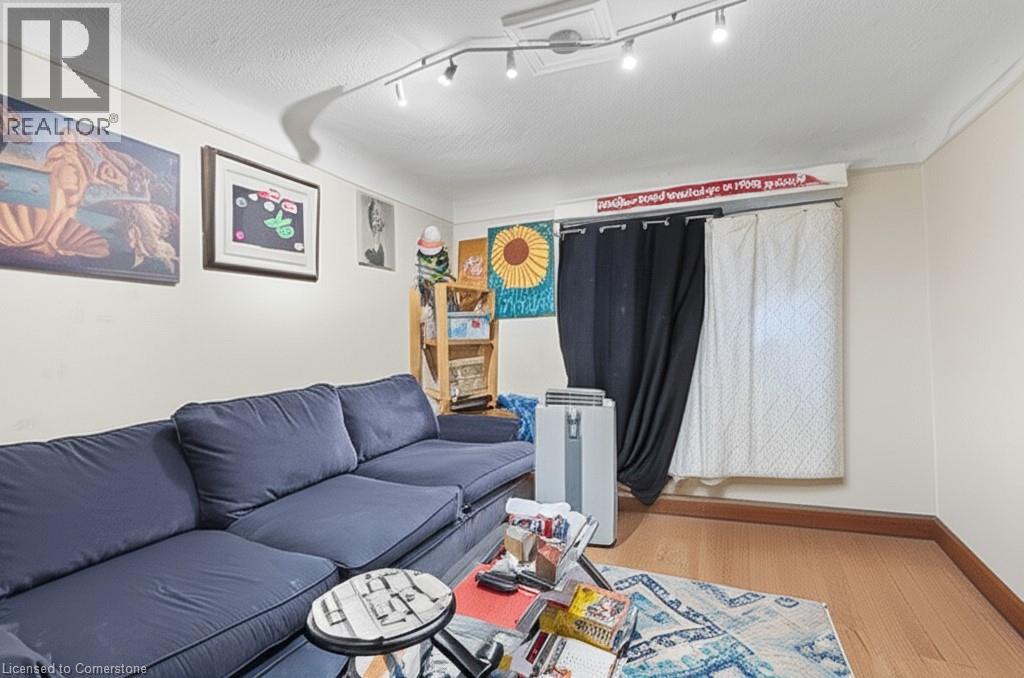 Photo 6 of 14 Norway Avenue, Hamilton ON
