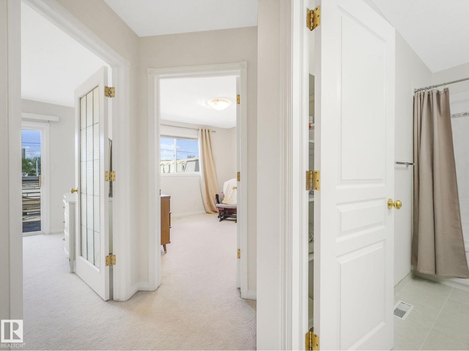 Photo 27 of 8614 108 A St Nw, Edmonton AB