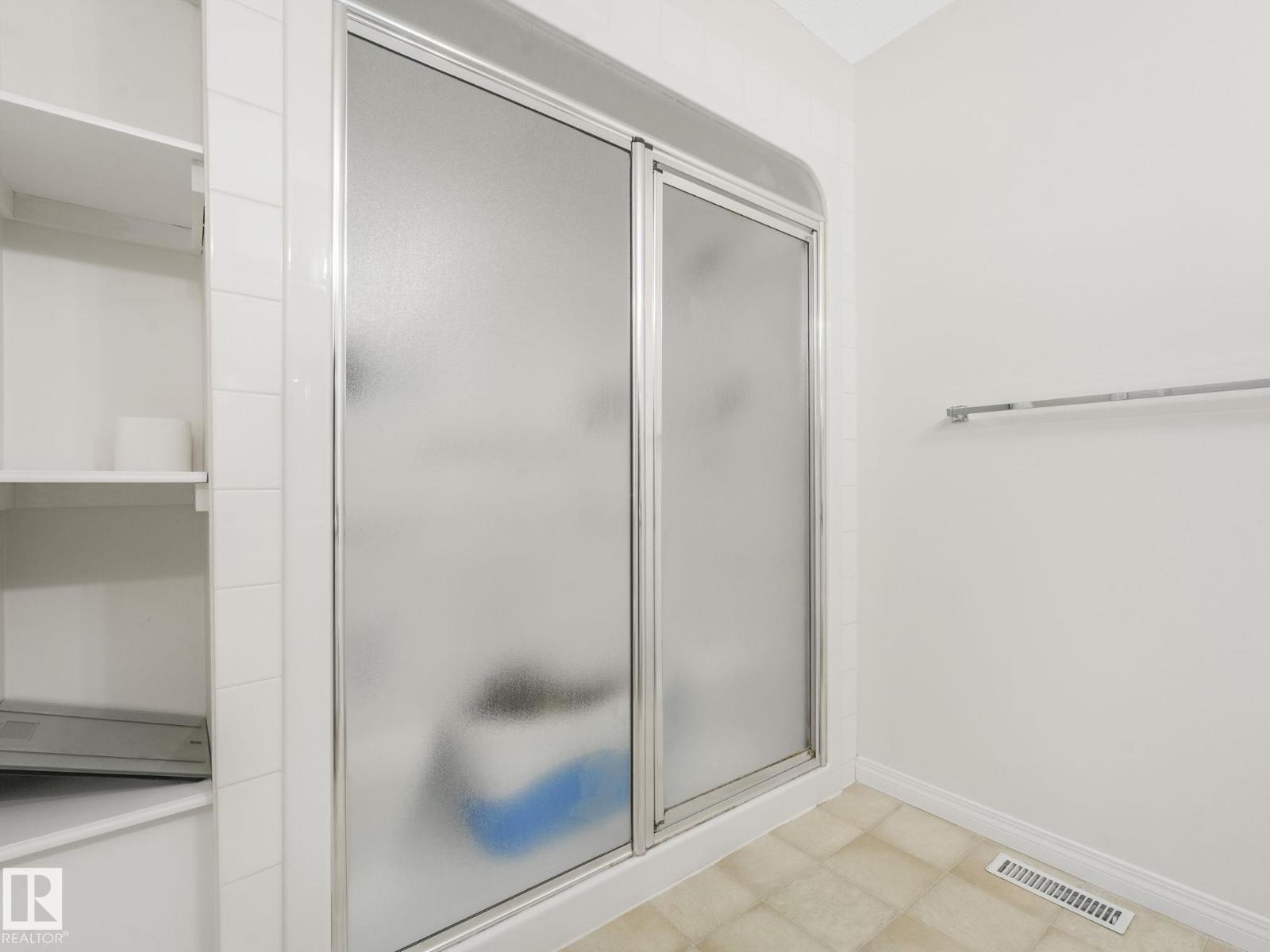 Photo 39 of 8614 108 A St Nw, Edmonton AB