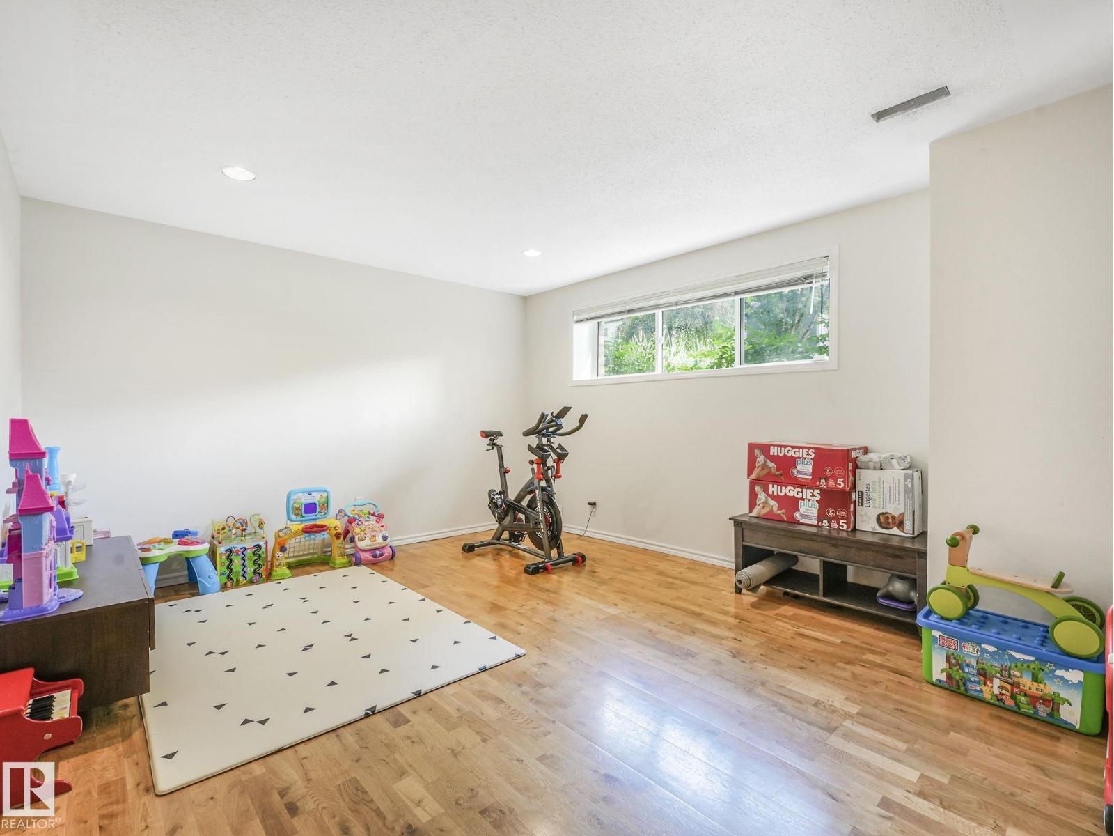 Photo 45 of 8614 108 A St Nw, Edmonton AB