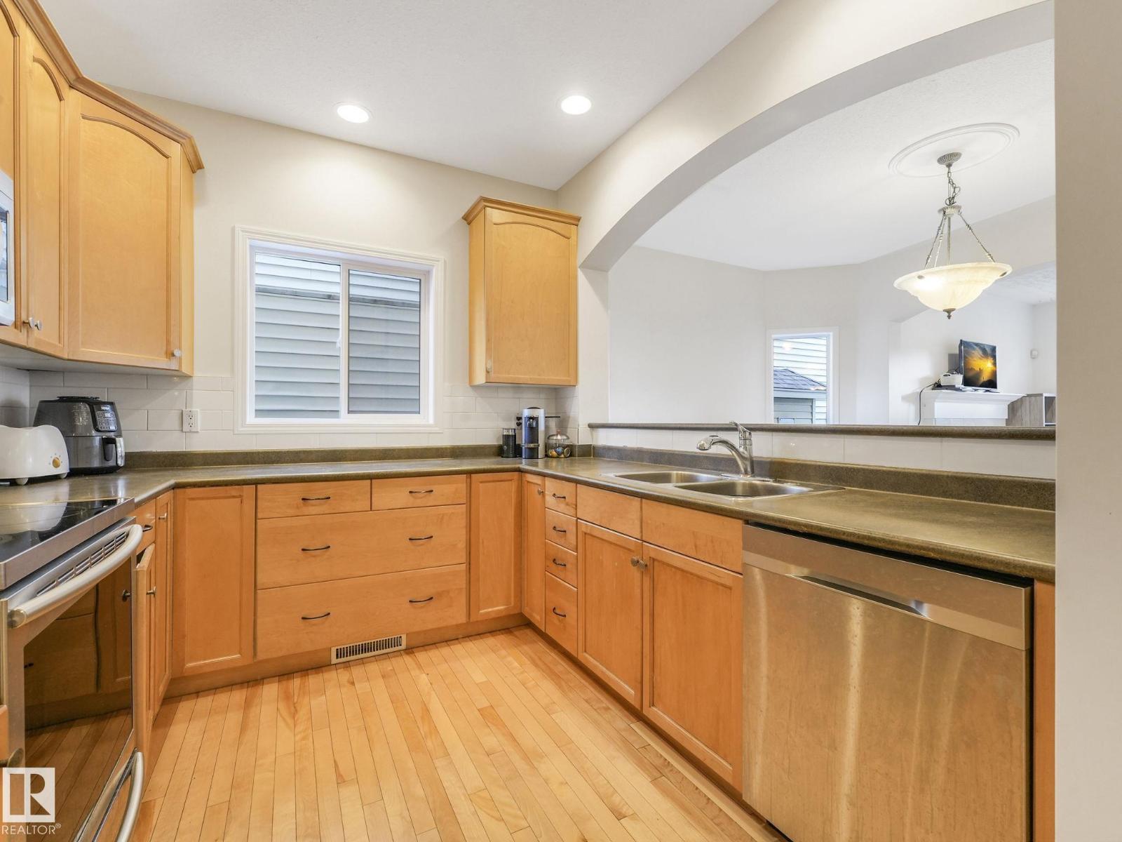 Photo 21 of 8614 108 A St Nw, Edmonton AB